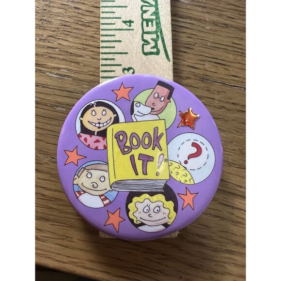 Book It! Pinback Button Pin Pizza Hut 1993 Vintage 3" - Picture 3 of 3